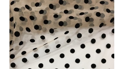 Bēšs tilss ar samta pumpiņu, 1 cm