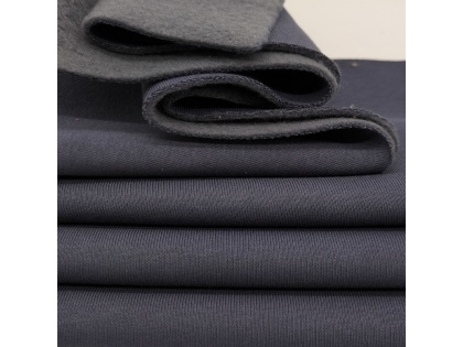 Tumši pelēka siltinātā trikotāža – platums 180 cm