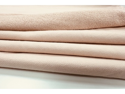 Pūderis - 3 diegu cilpiņtrikotāža ar velūra efektu