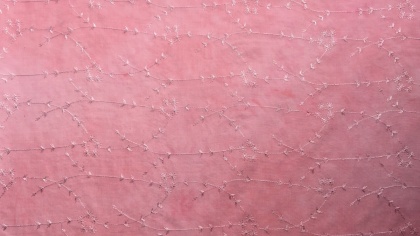 Dūmakaini rozā – izšūtā kokvilna