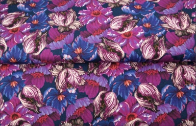 Violetie ziedi un tulpes – kokvilnas trikotāža (REZERVĀCIJA)