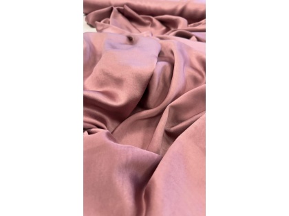 Vecrozā plūme – smagais satīns