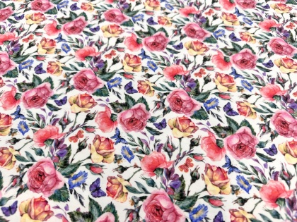 Mazās rozes uz balta – kokvilnas trikotāža