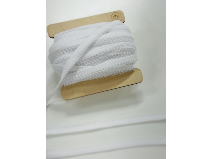 Balta apakšveļas gumija ar cakiņu