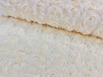 Maigi dzeltens rožu tills