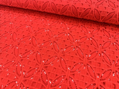 Sarkana - elastīga mežģīne