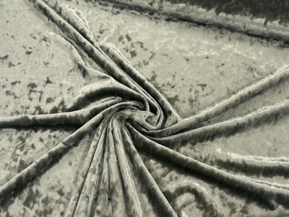 Gaiši dūmakaini zaļš samta audums